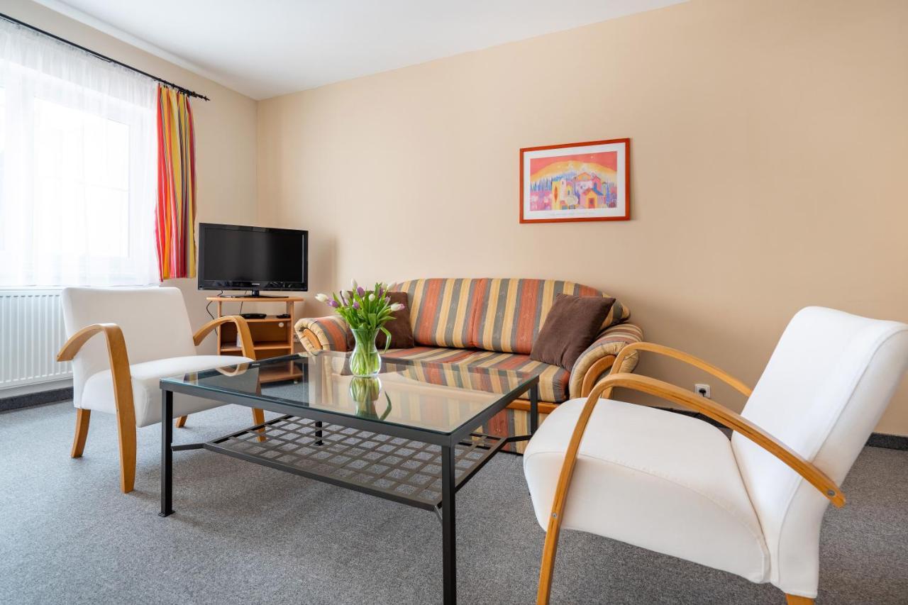 Apartma La Provence Mariańskie Łaźnie Zewnętrze zdjęcie