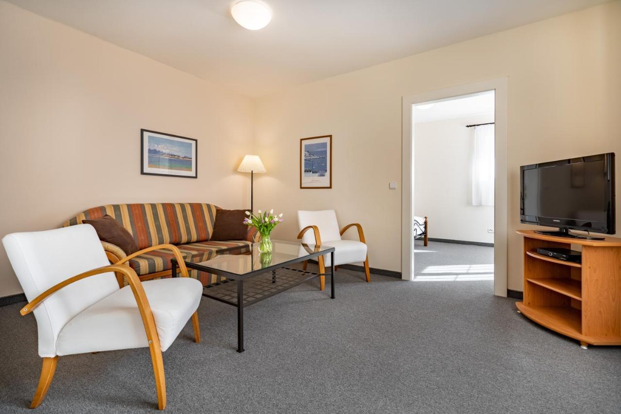 Apartma La Provence Mariańskie Łaźnie Zewnętrze zdjęcie