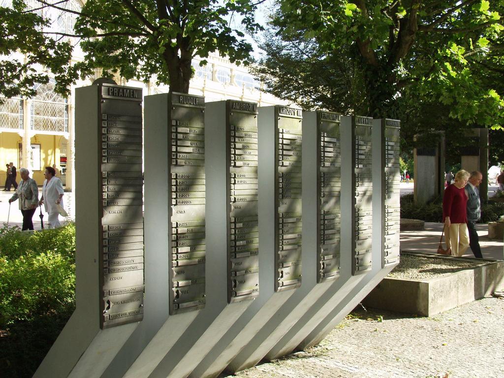 Apartma La Provence Mariańskie Łaźnie Zewnętrze zdjęcie
