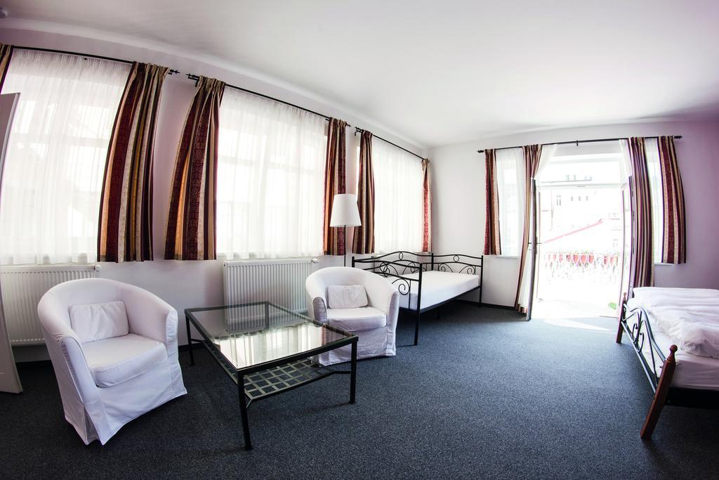 Apartma La Provence Mariańskie Łaźnie Zewnętrze zdjęcie
