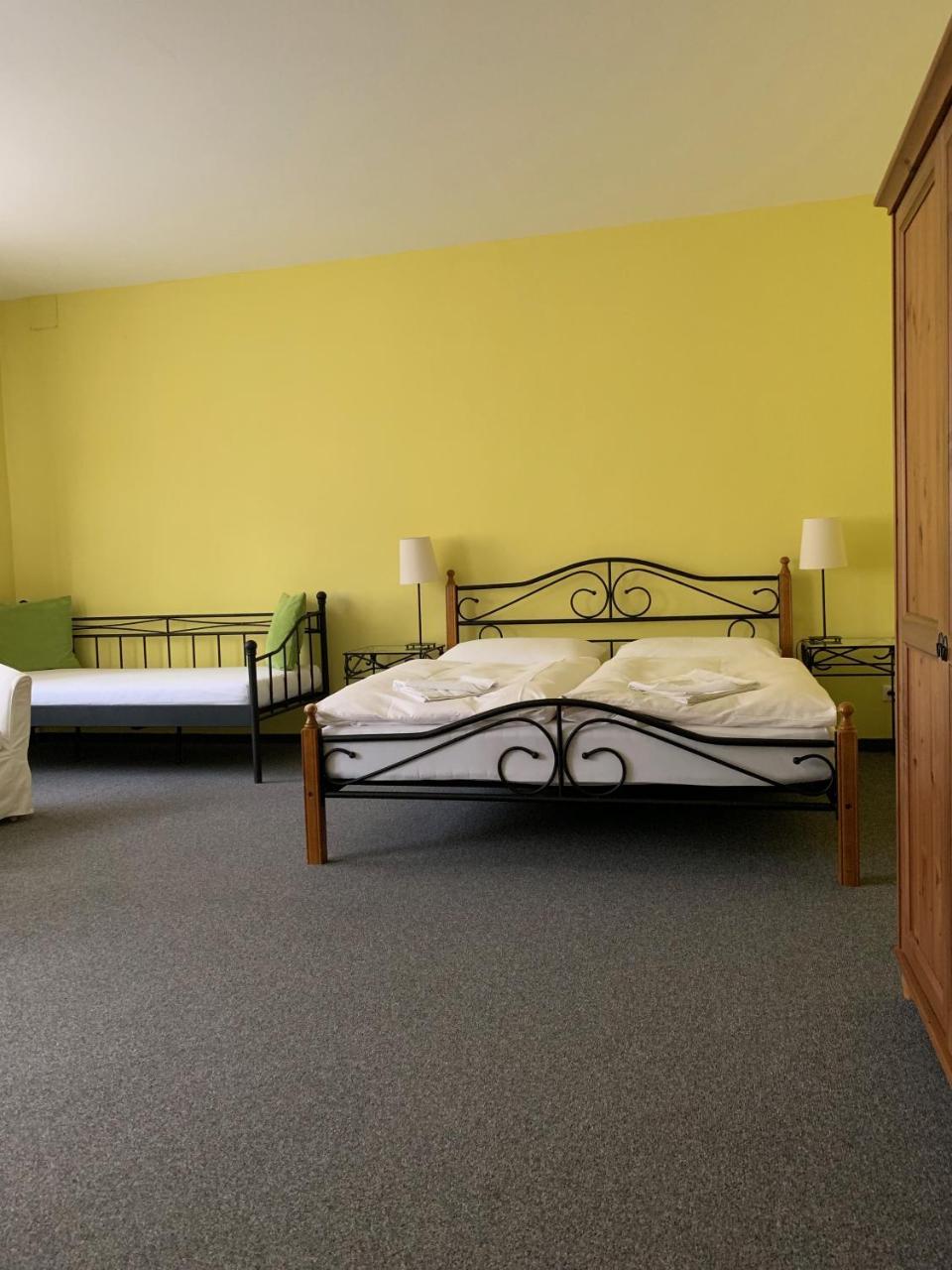 Apartma La Provence Mariańskie Łaźnie Zewnętrze zdjęcie