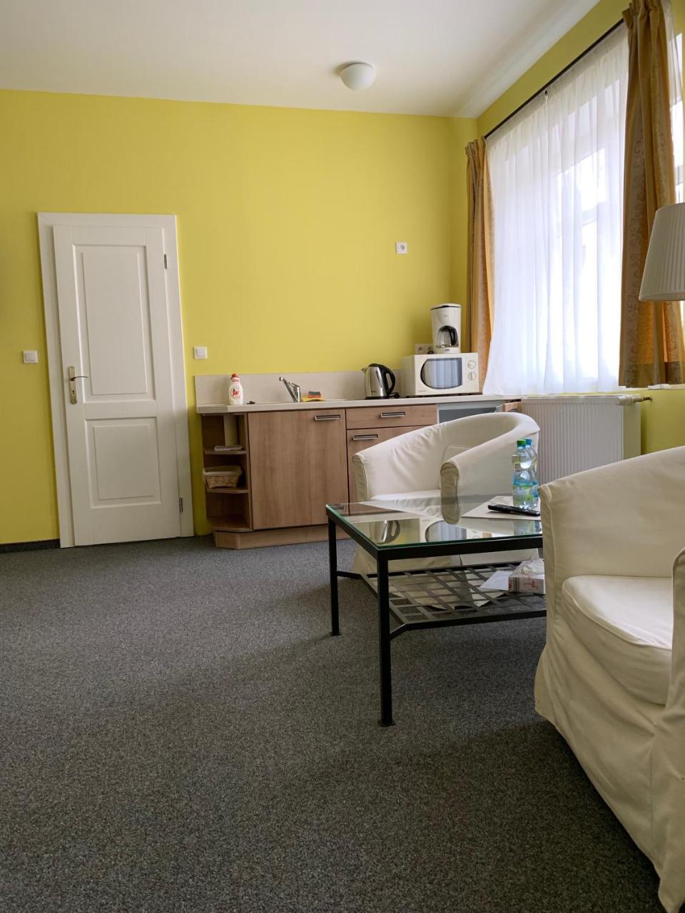 Apartma La Provence Mariańskie Łaźnie Zewnętrze zdjęcie