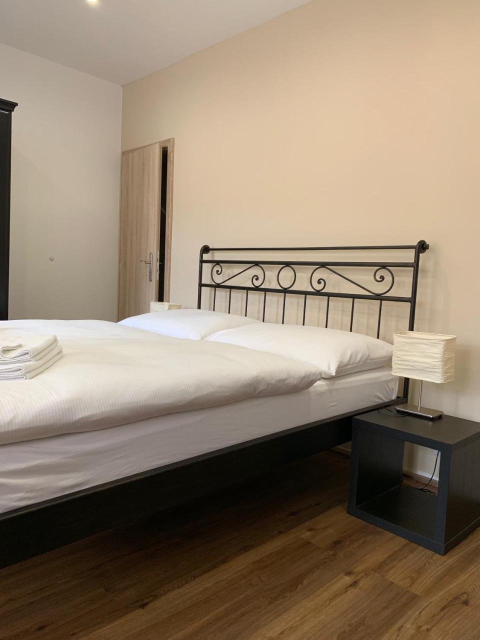Apartma La Provence Mariańskie Łaźnie Zewnętrze zdjęcie